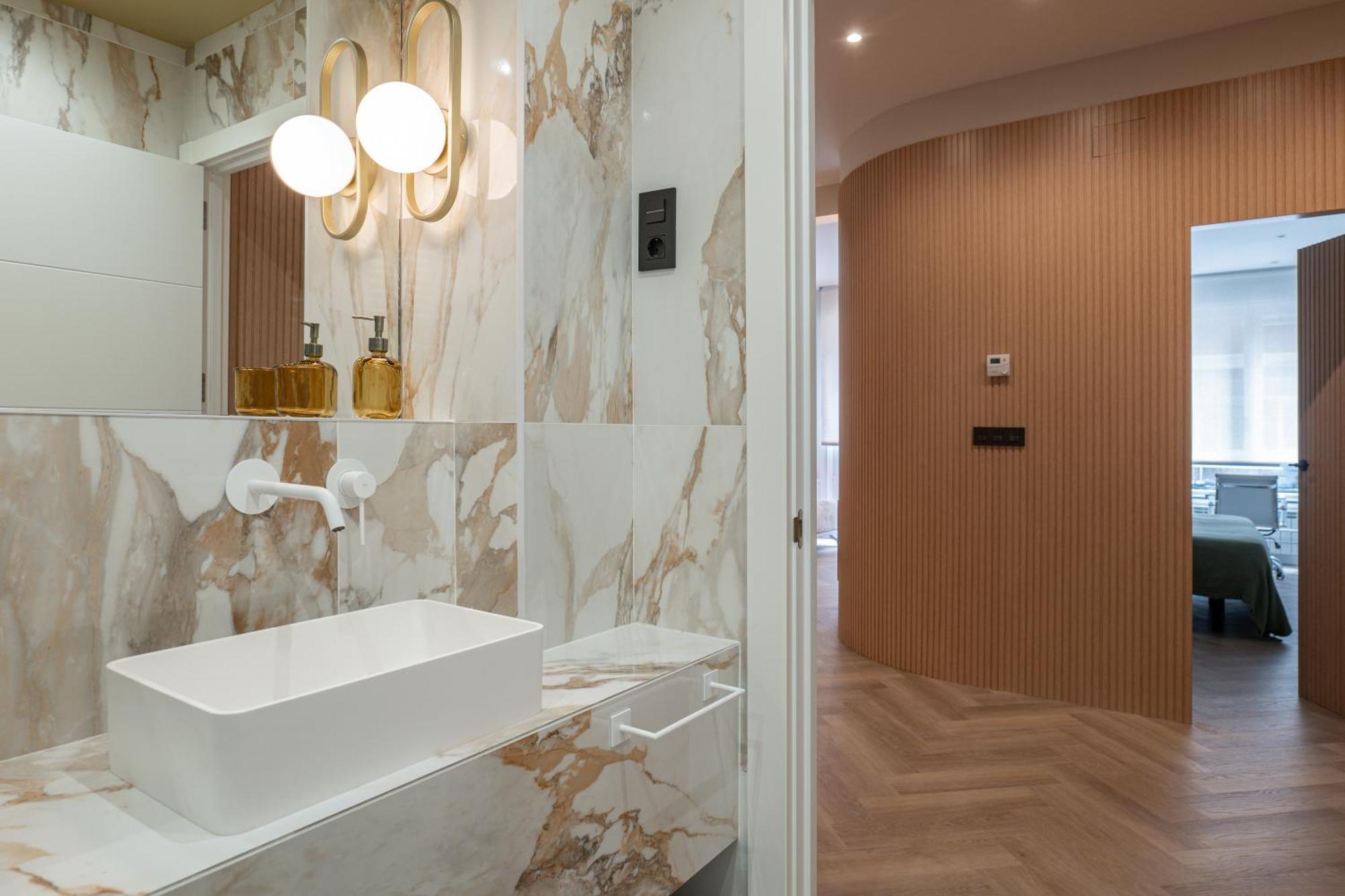 Bilbao Premium With Parking By Aston Rentals Bagian luar foto